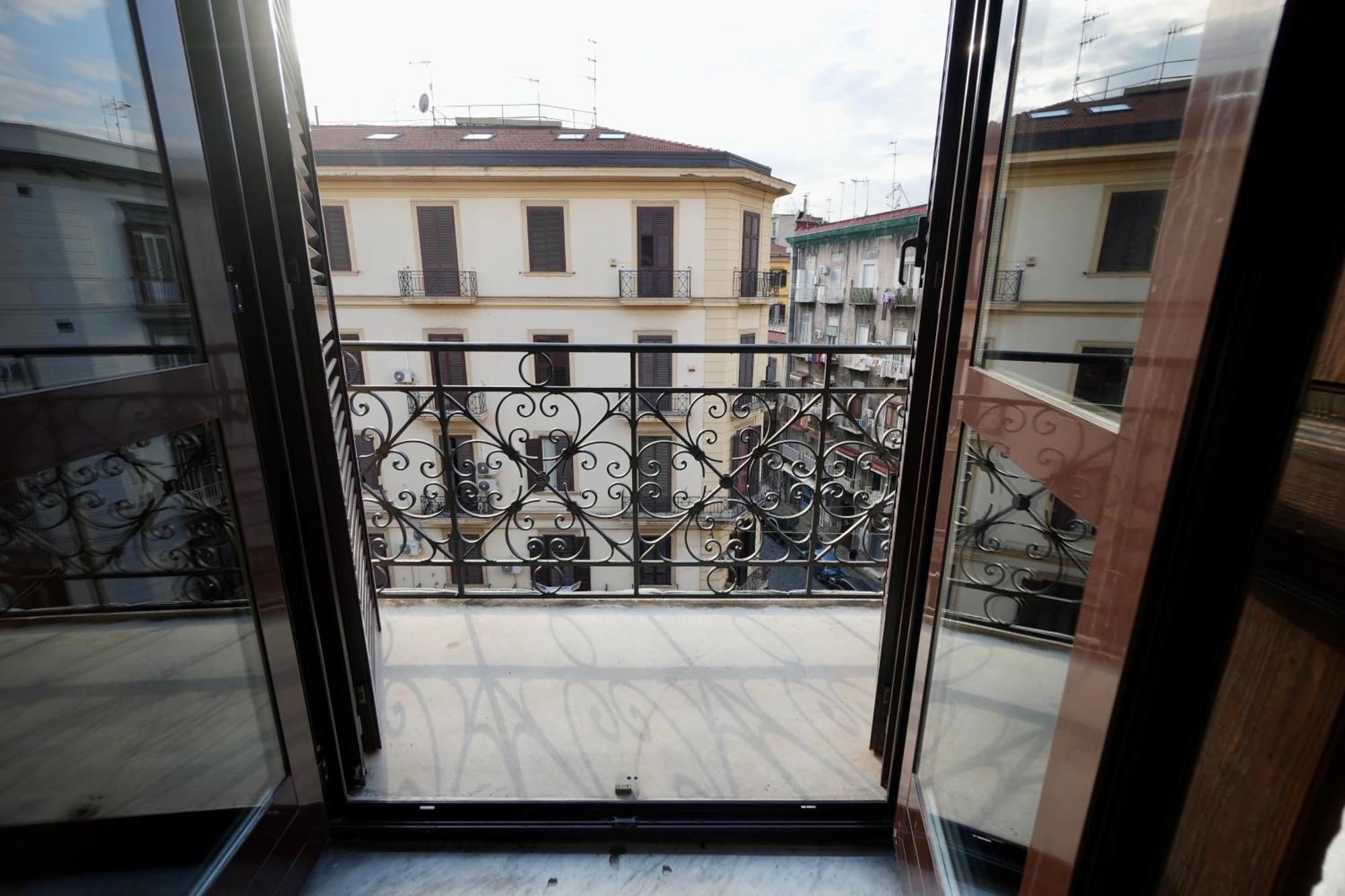 Naples 60- Historic Residence ナポリ エクステリア 写真